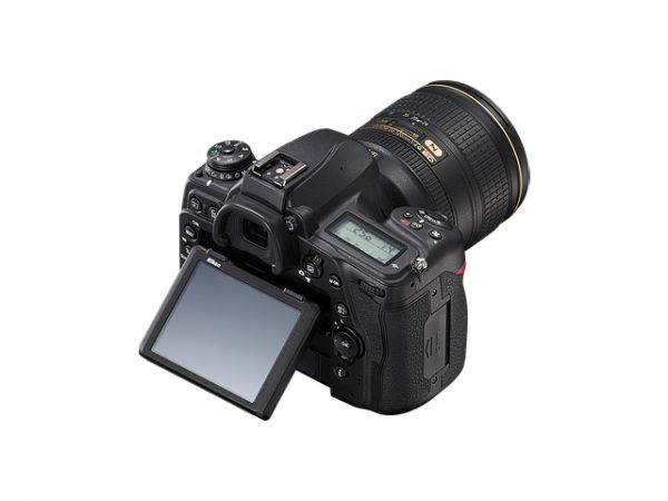 Nikon D780 -06